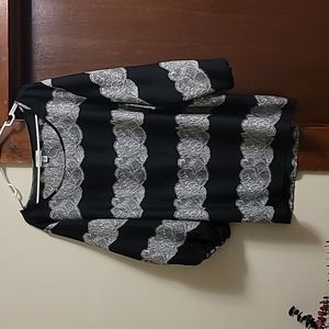 Cato 22/24 W Black White Floral Blouse